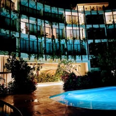 M GARDENS II 005