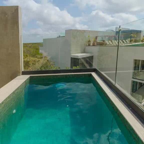 TUK AGUA 313 - Image 1